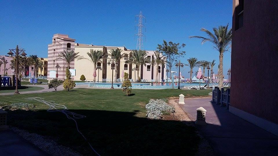 Seaview Chalets In Porto South Beach - Families Only Ajn-Szuhna Kültér fotó